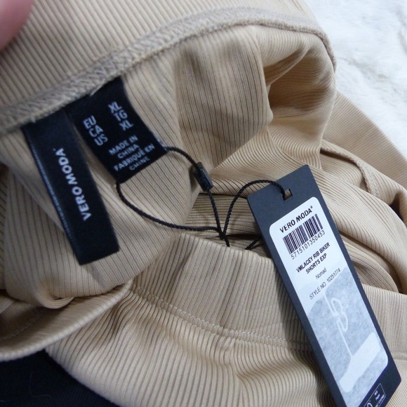 Vero Moda Lacey Rib Biker Shorts Oil Tan Biege Size XL - Picture 2 of 8